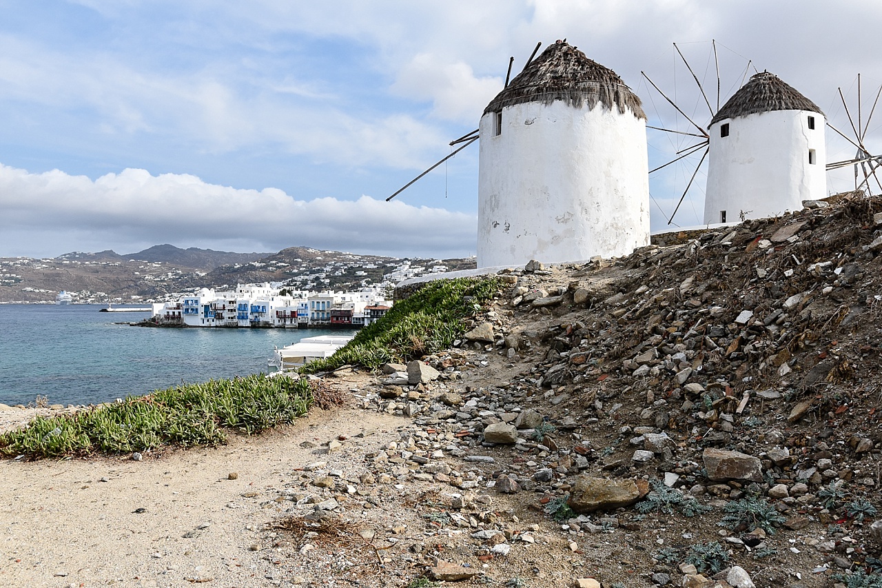 Mykonos · Two returns